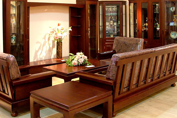 山東實(shí)木家具